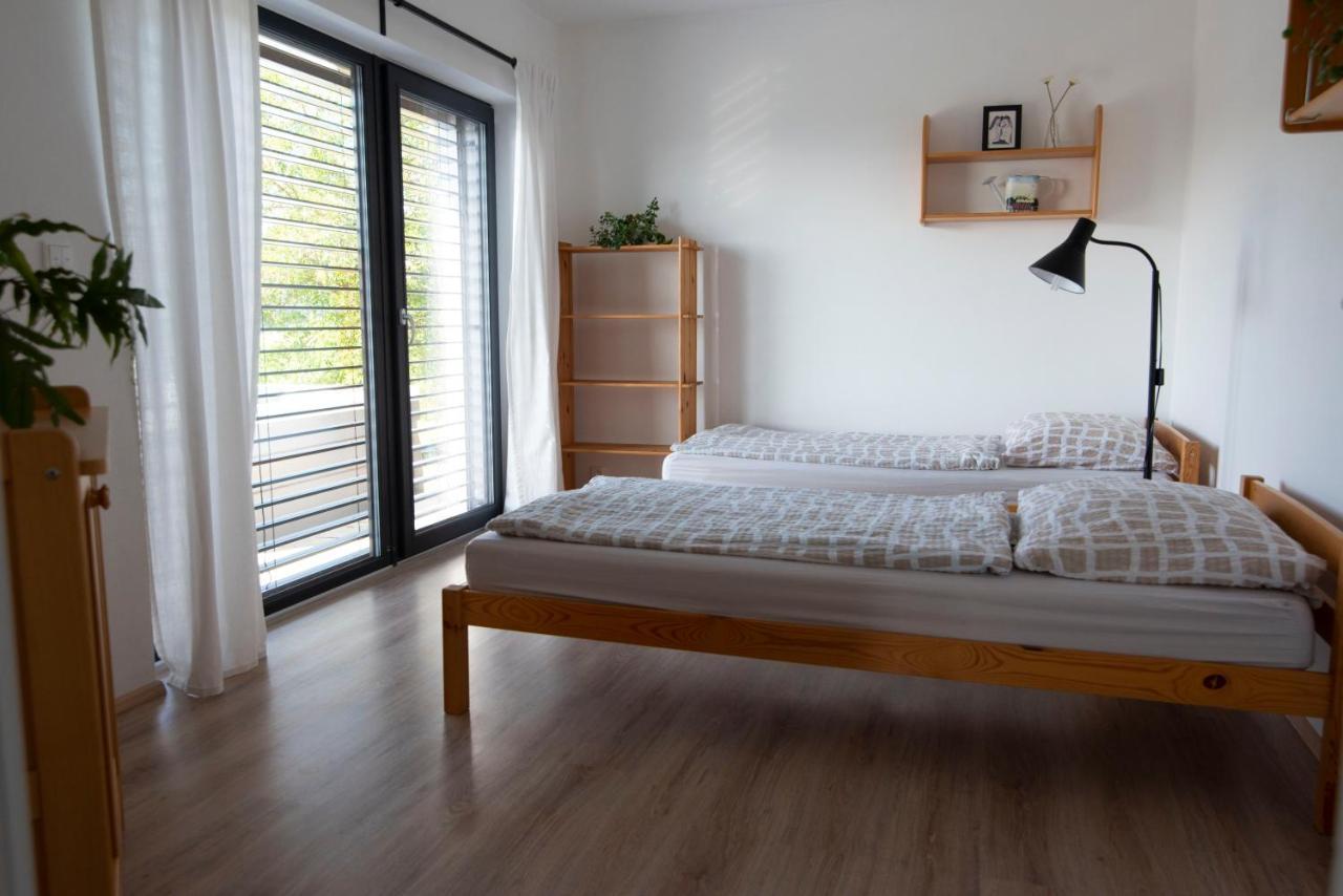 Wellness Bungalov - Vodni Nadrz Slapy - 40Km Od Prahy Necin المظهر الخارجي الصورة