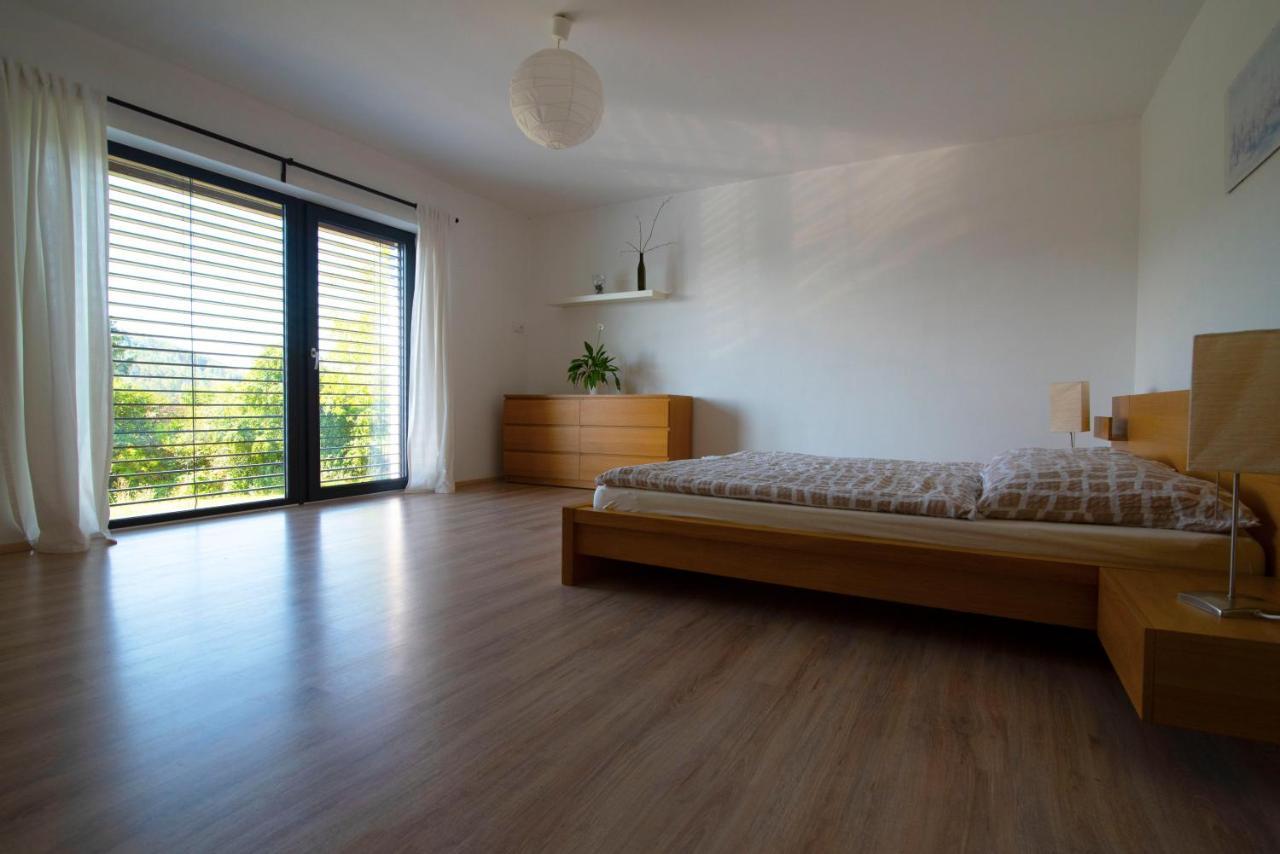 Wellness Bungalov - Vodni Nadrz Slapy - 40Km Od Prahy Necin المظهر الخارجي الصورة